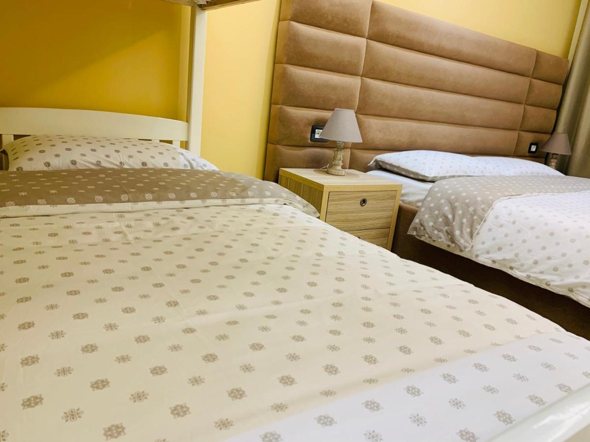 Elko Fa Golem Apartman Golem  Kültér fotó