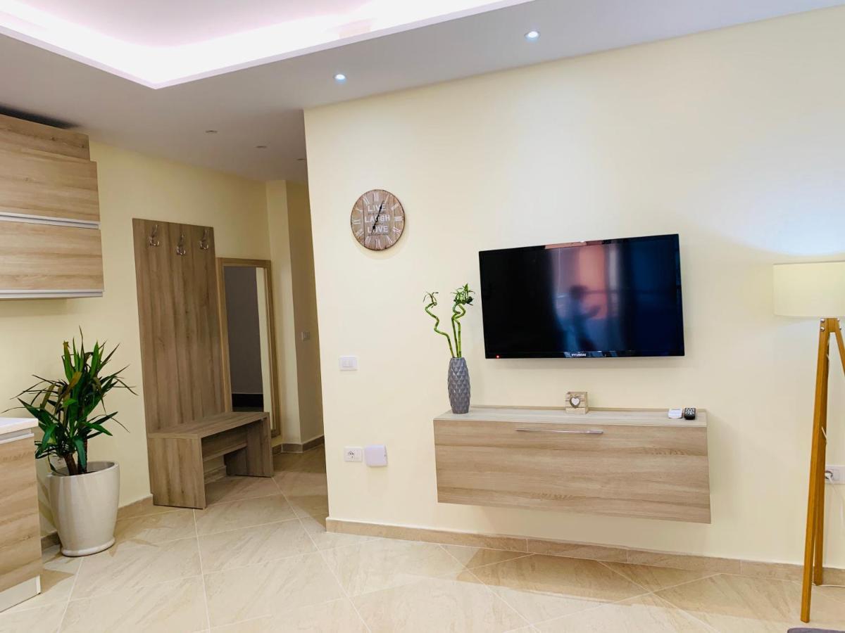 Elko Fa Golem Apartman Golem  Kültér fotó