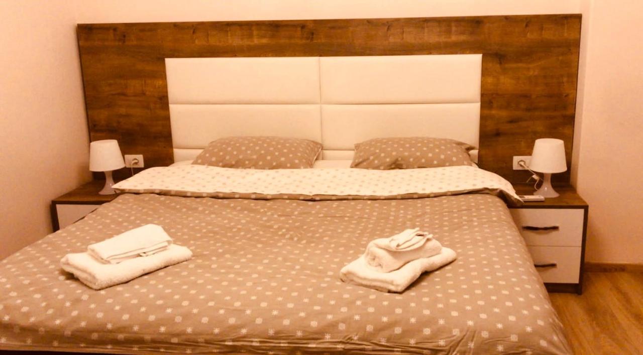 Elko Fa Golem Apartman Golem  Kültér fotó
